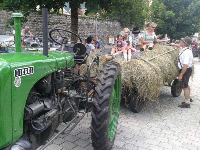 29_Rottenmann_traktor_lederhosen_128