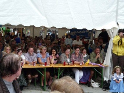 most_dirndl_spring_143