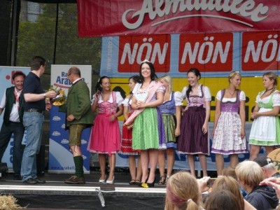 most_dirndl_spring_164