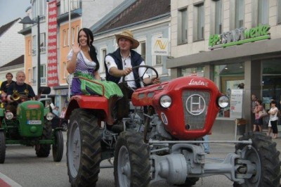 most_dirndl_spring_239