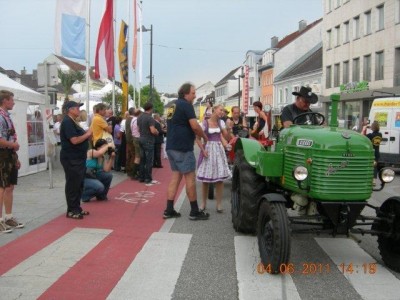 most_dirndl_spring_249